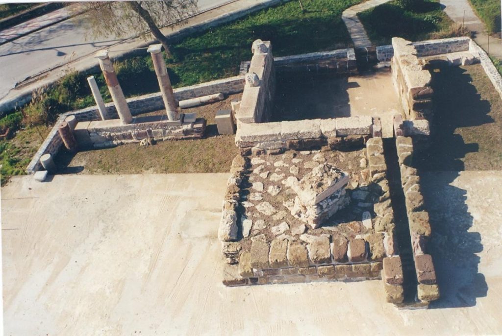 Γενική άποψη Ρωμαϊκής Ιχθυοδεξαμενής στο Μακρύ Γιαλό Μυτιλήνης.